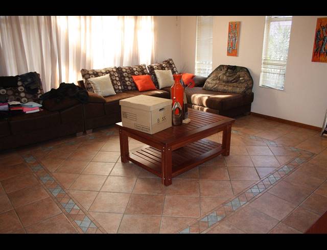 3 BEDROOM HOUSE SOLD IN THERESAPARK